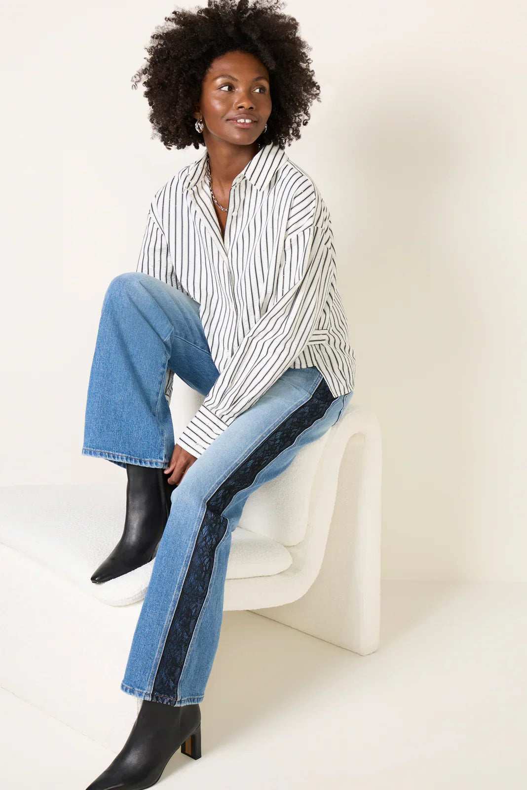 Ever Straight w Lace Inset Jean