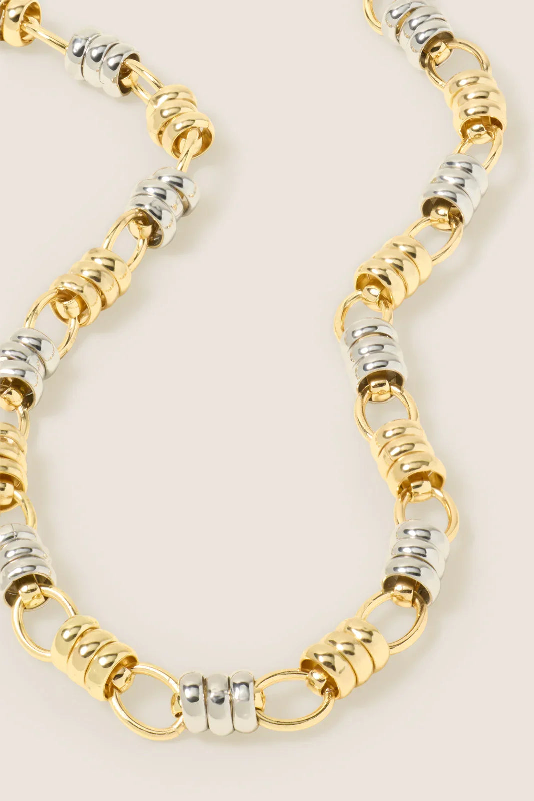 Camelia Chain Necklace