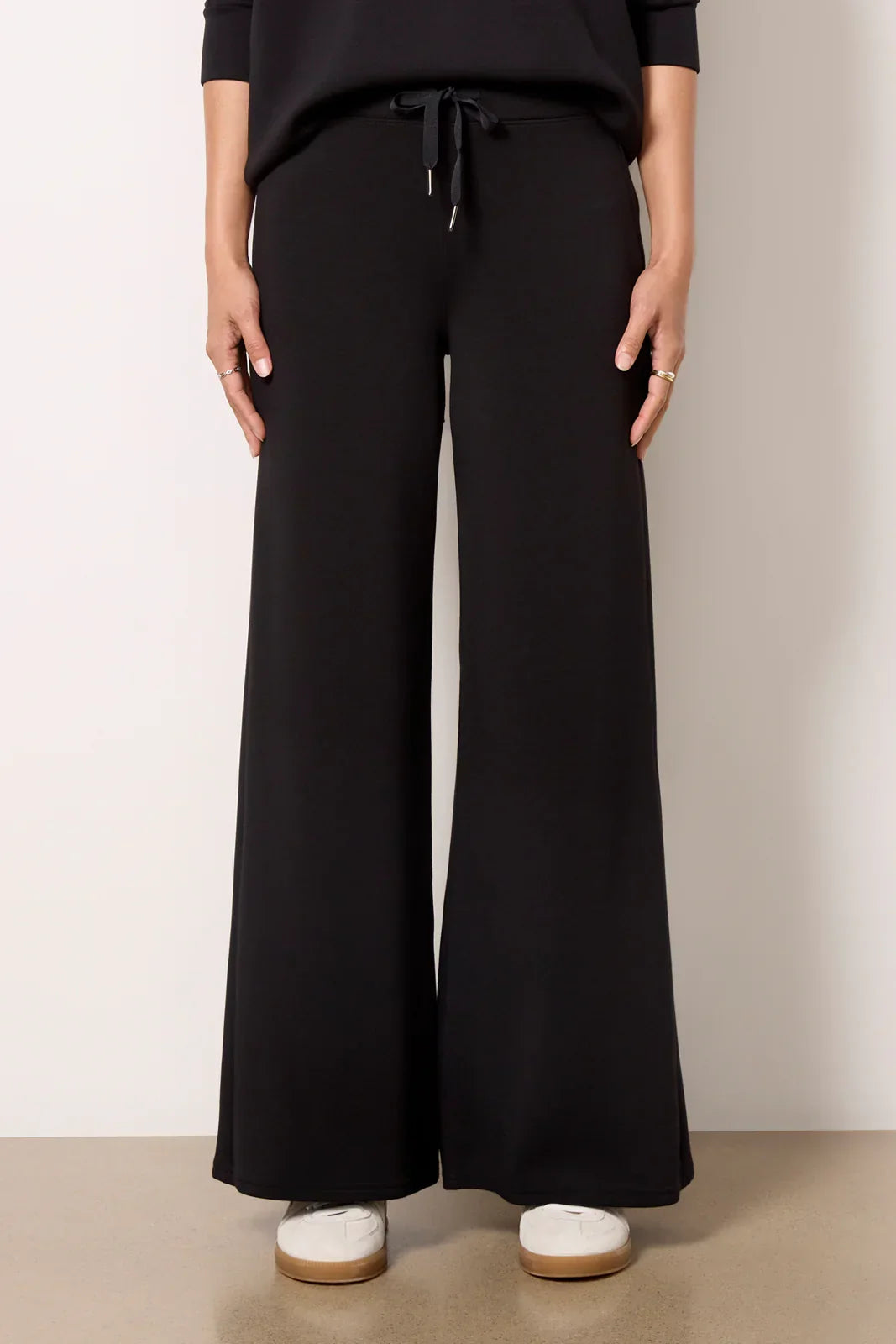 AirEssentials Wide Leg Pant