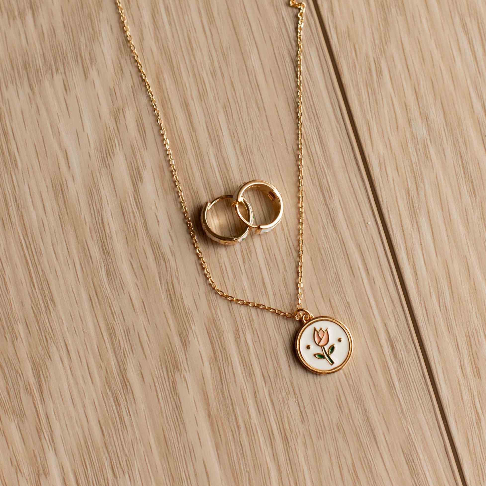 Eloise Tea Cup Necklace